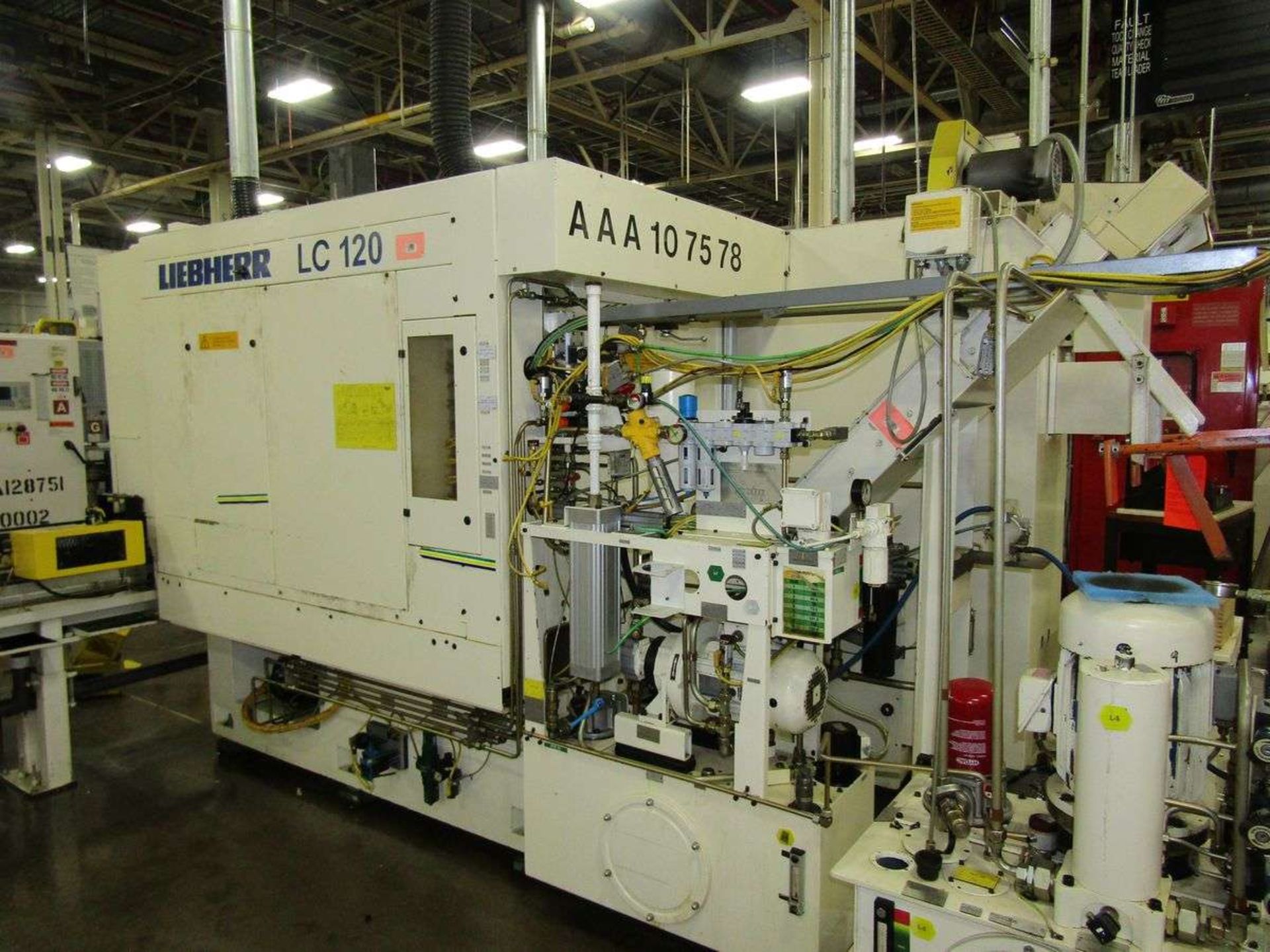 2002 Liebherr LC120 CNC Gear Hobbing Machine - Image 11 of 17