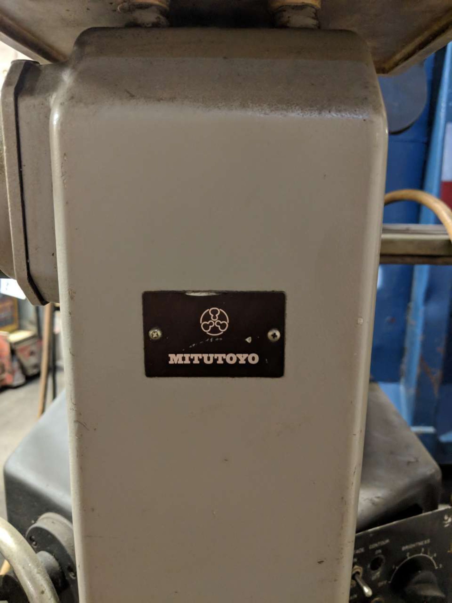 MITUTOYO PH-350A OPTICAL COMPARATOR - Image 2 of 4