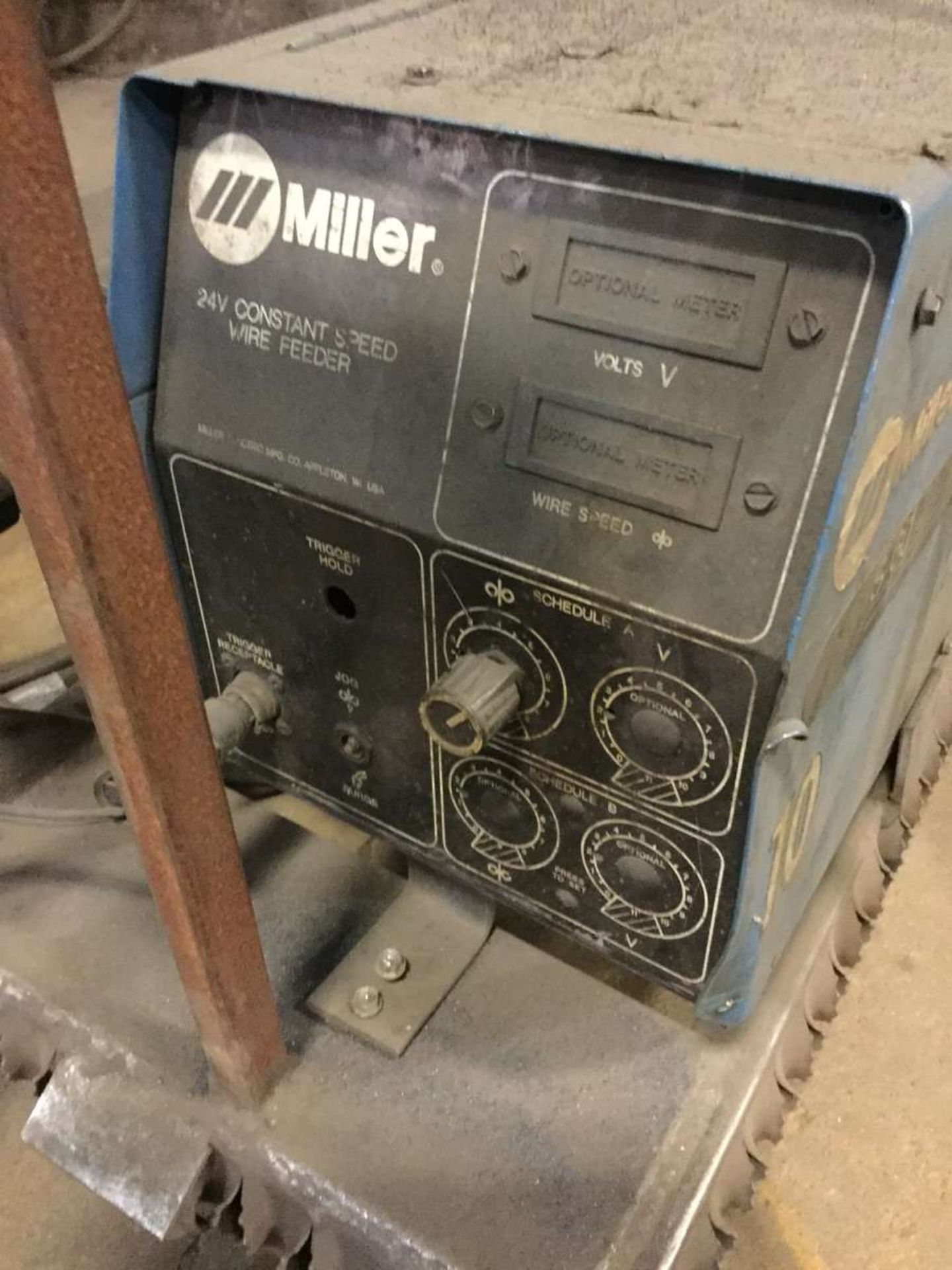 Miller Delta weld 452 Welder - Image 5 of 5