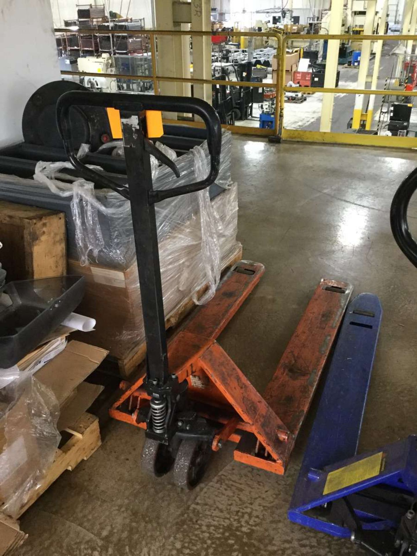 Global T39939 Hand Truck