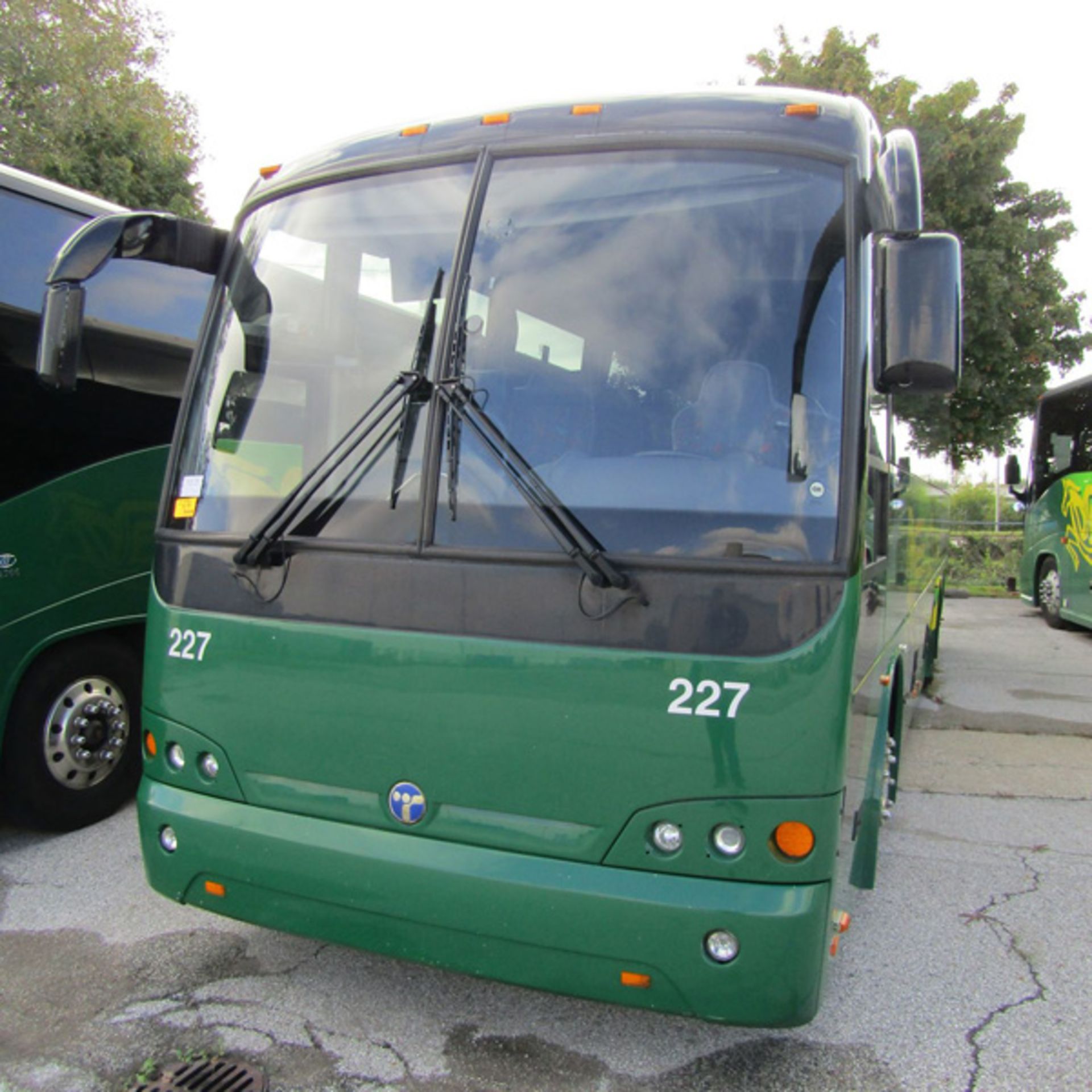 2012 Temsa TS35C 40-Passenger Charter Bus - VIN NLTRPPR71C1000001, 97,743 Est. Miles (Bus 227), - Bild 2 aus 8