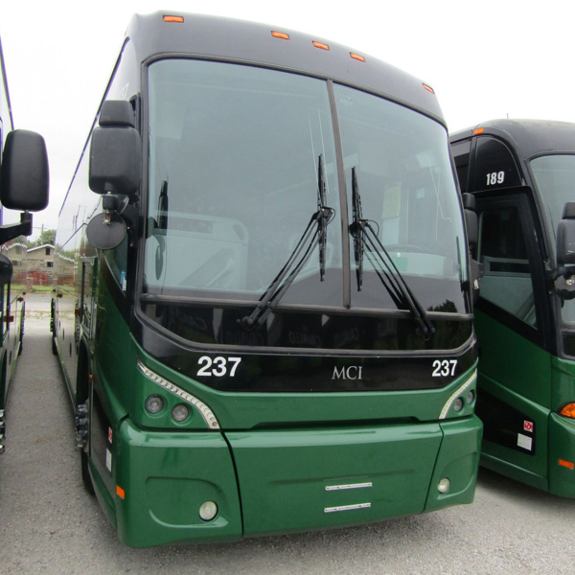 2014 MCI J4500 56-Passenger Charter Bus - Dual Axle, VIN 2MG3JMBA5EW066670, 295,616 Miles (Bus 237), - Bild 2 aus 9