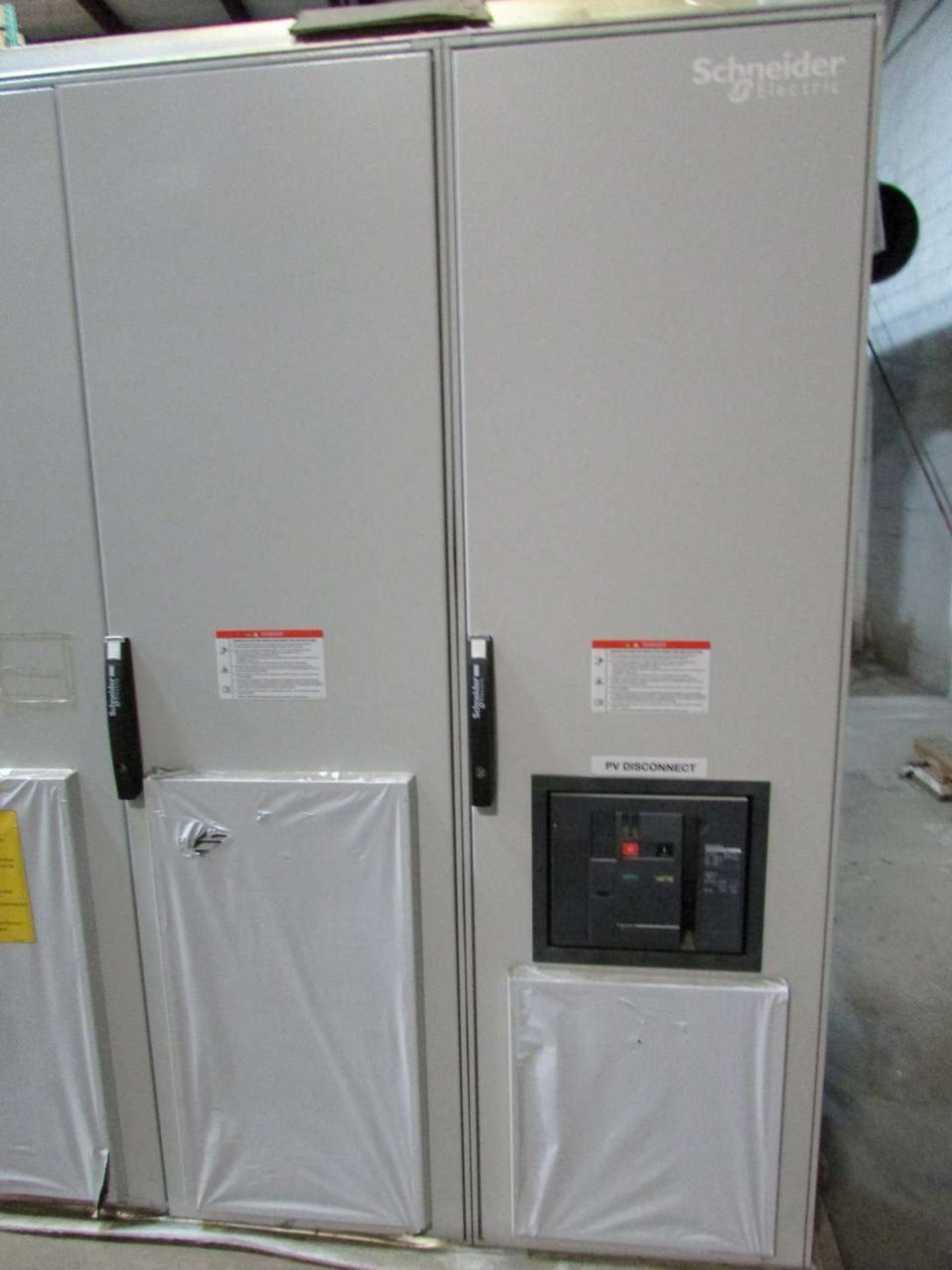 Schneider Electric Context Core XC630 Grid Tie Photovoltaic Inverter Cabinet - Image 13 of 17