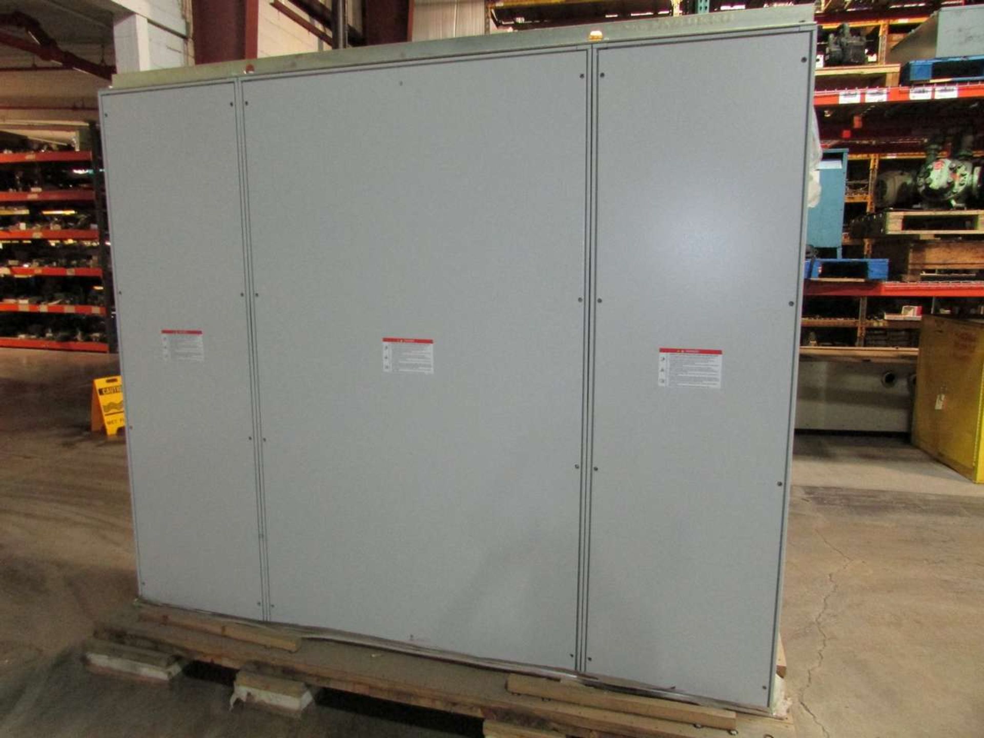 Schneider Electric Context Core XC630 Grid Tie Photovoltaic Inverter Cabinet - Image 4 of 17