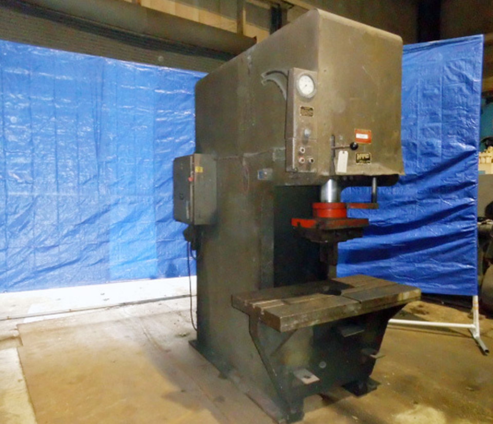 HTC Hydraulic C Frame Press, 75 Ton x 48" x 24", Mdl: 200 CF, S/N: 1072C031 - Painesville, OH - - Image 4 of 6