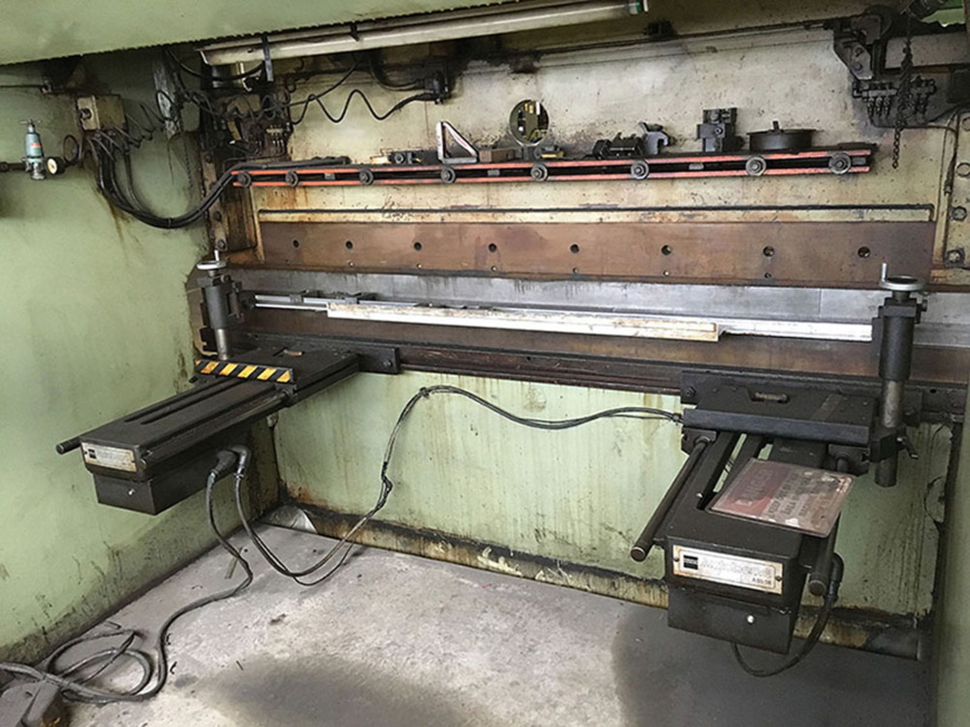 Pacific CNC 2 Axis Hydraulic Press Brake, 225 Ton x 10', Mdl: K225-10, S/N: 6887 - Painesville, OH - - Image 2 of 5