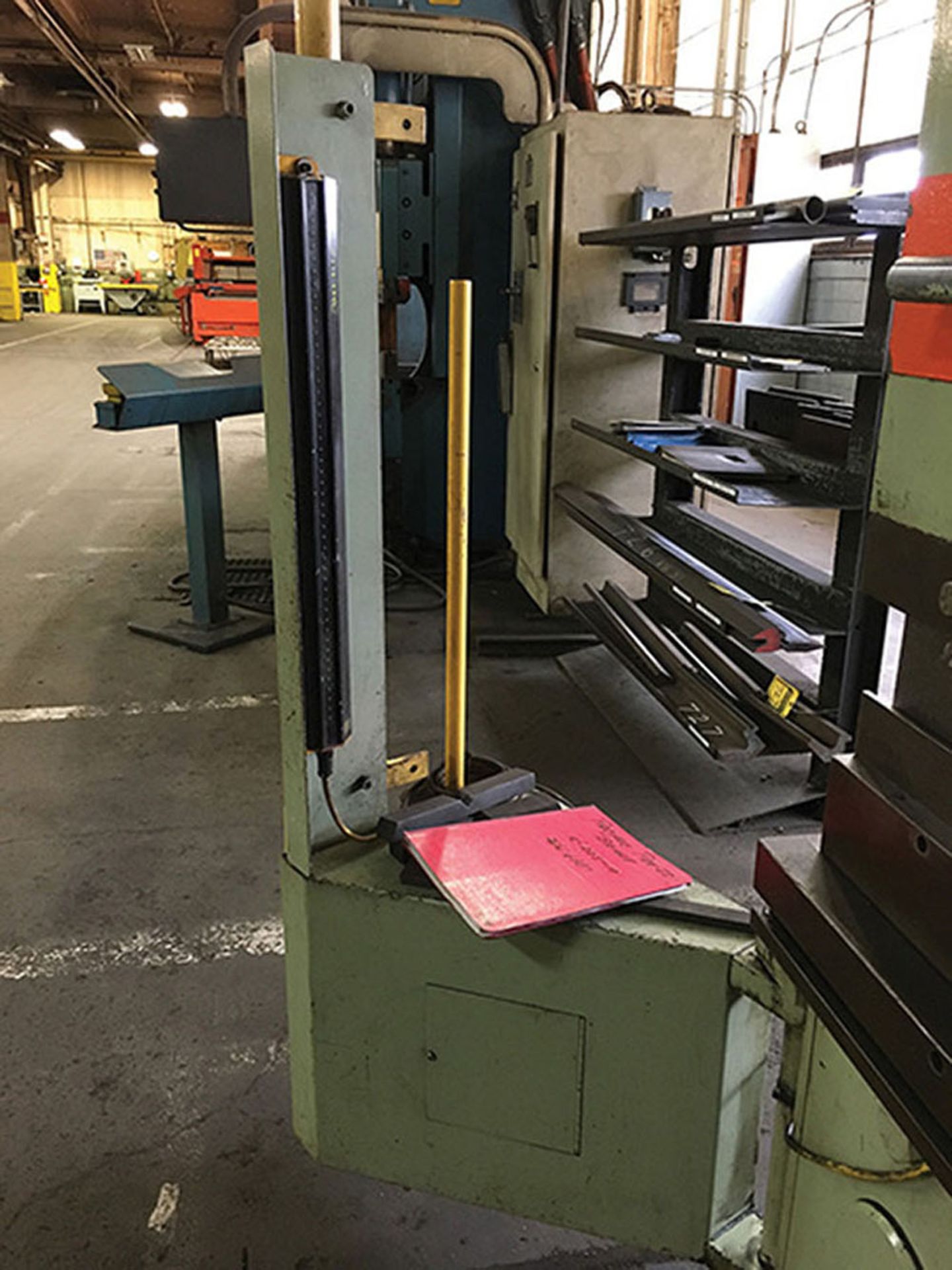 Pacific CNC 2 Axis Hydraulic Press Brake, 225 Ton x 10', Mdl: K225-10, S/N: 6887 - Painesville, OH - - Image 4 of 5