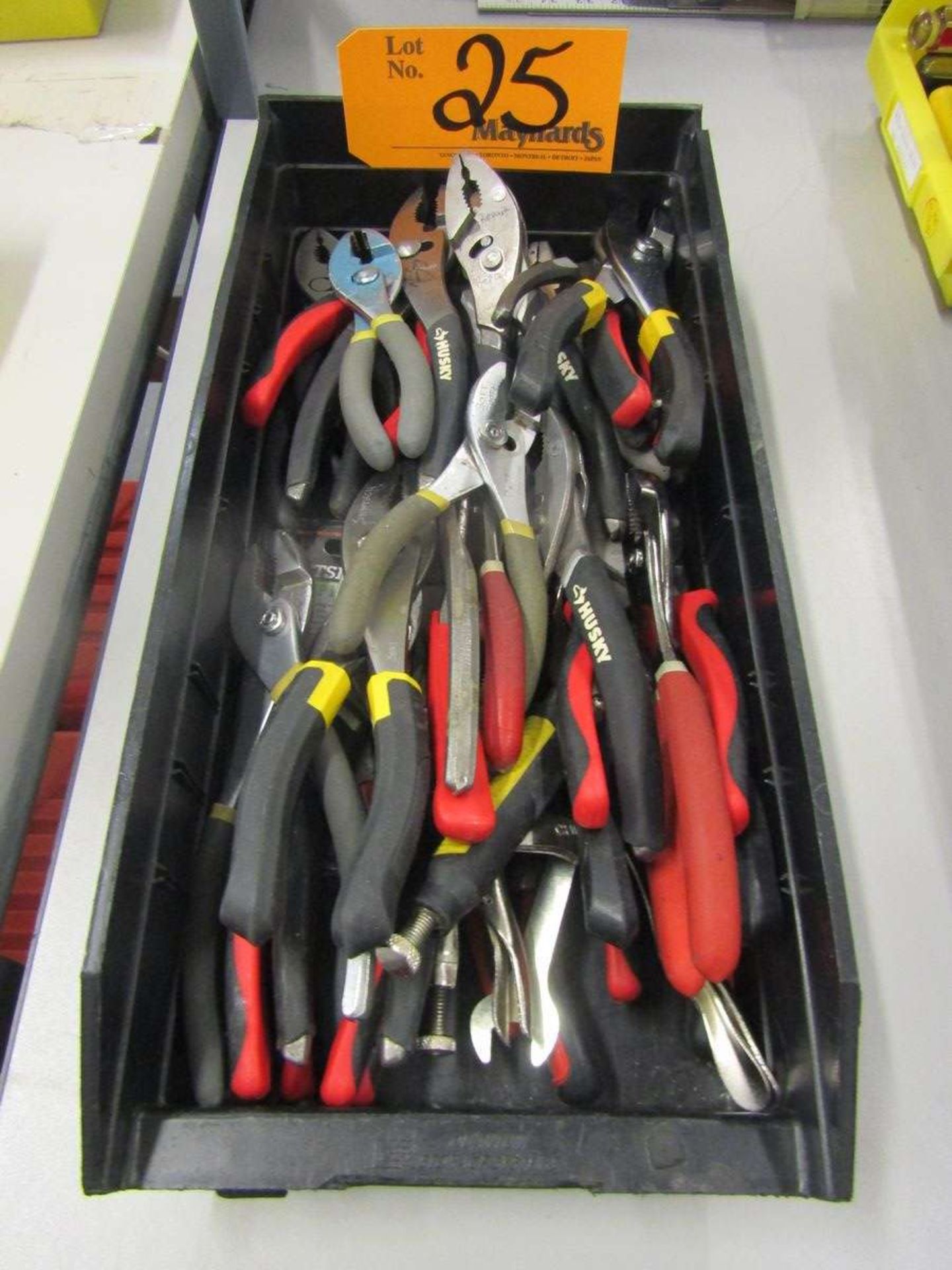 Lot of Slip-Joint Plier