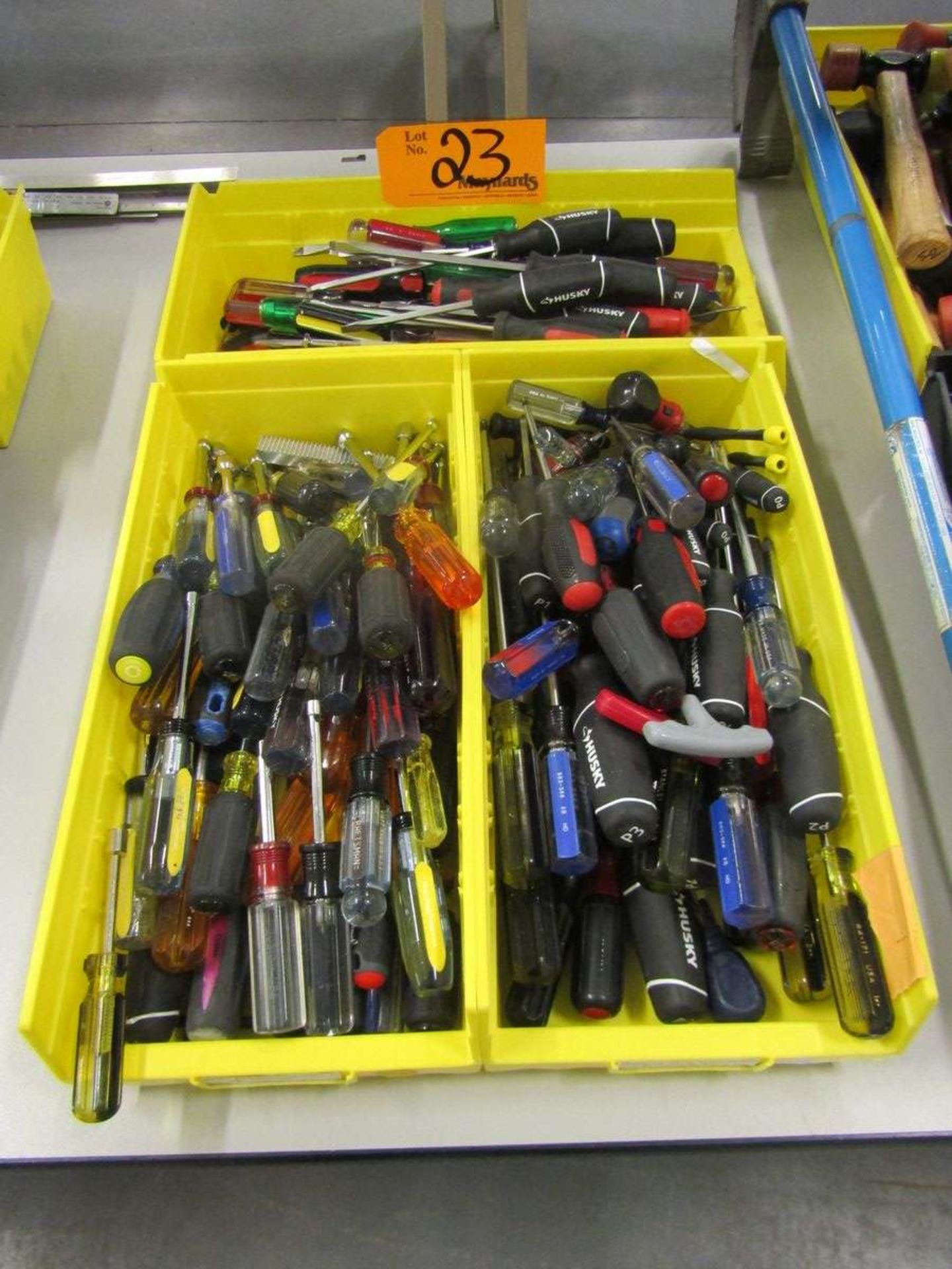 Lot of Assorted Screw Drivers