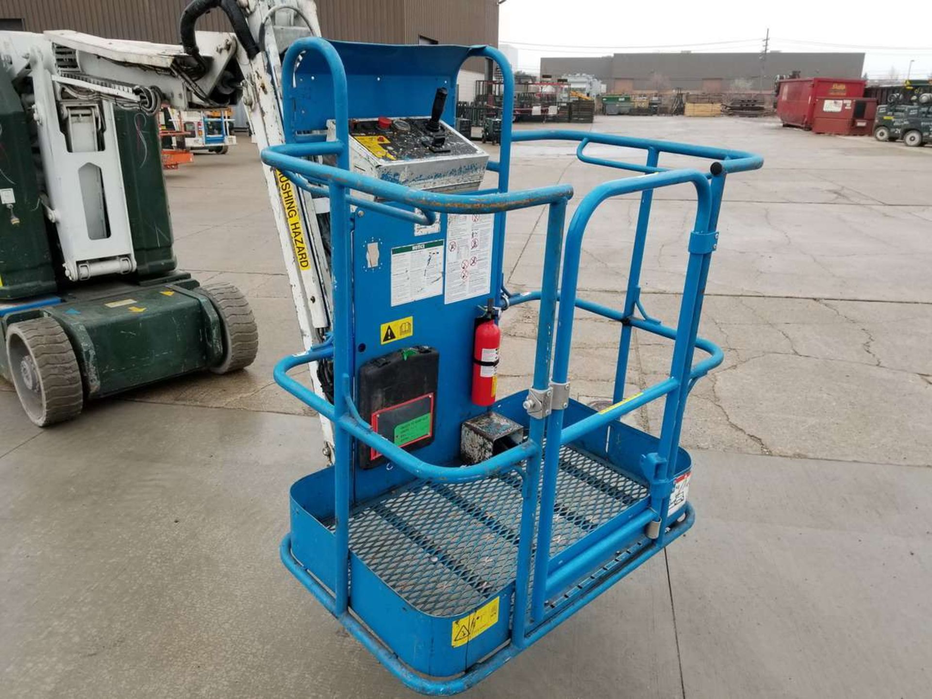 1996 Genie Z30-20N Boom Lift - Image 10 of 12