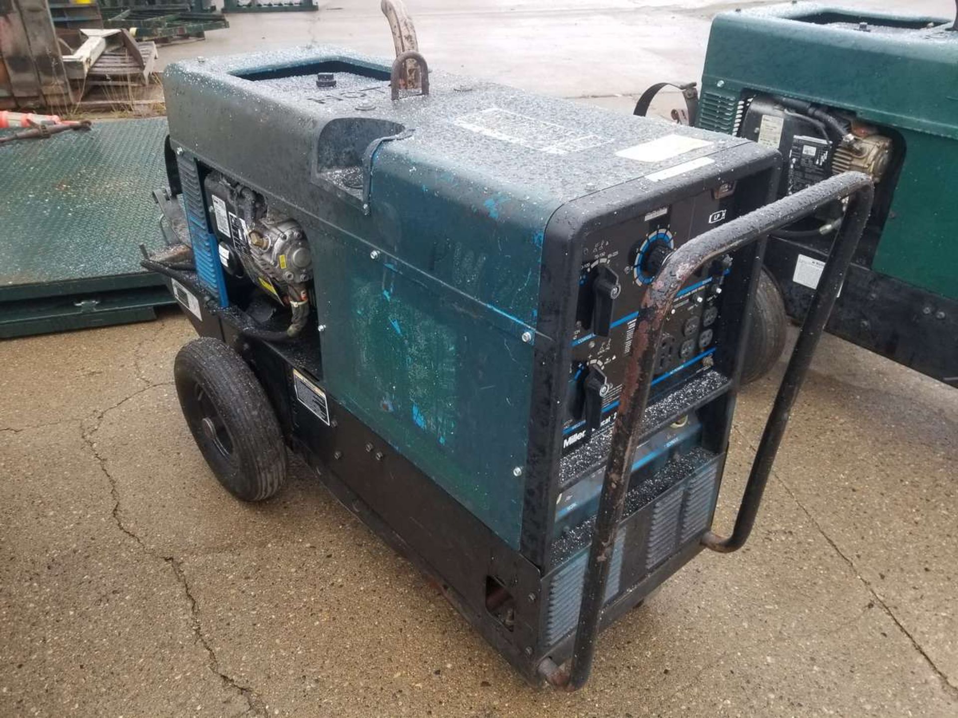 2000 Miller Bobcat 225 Generator/Welder