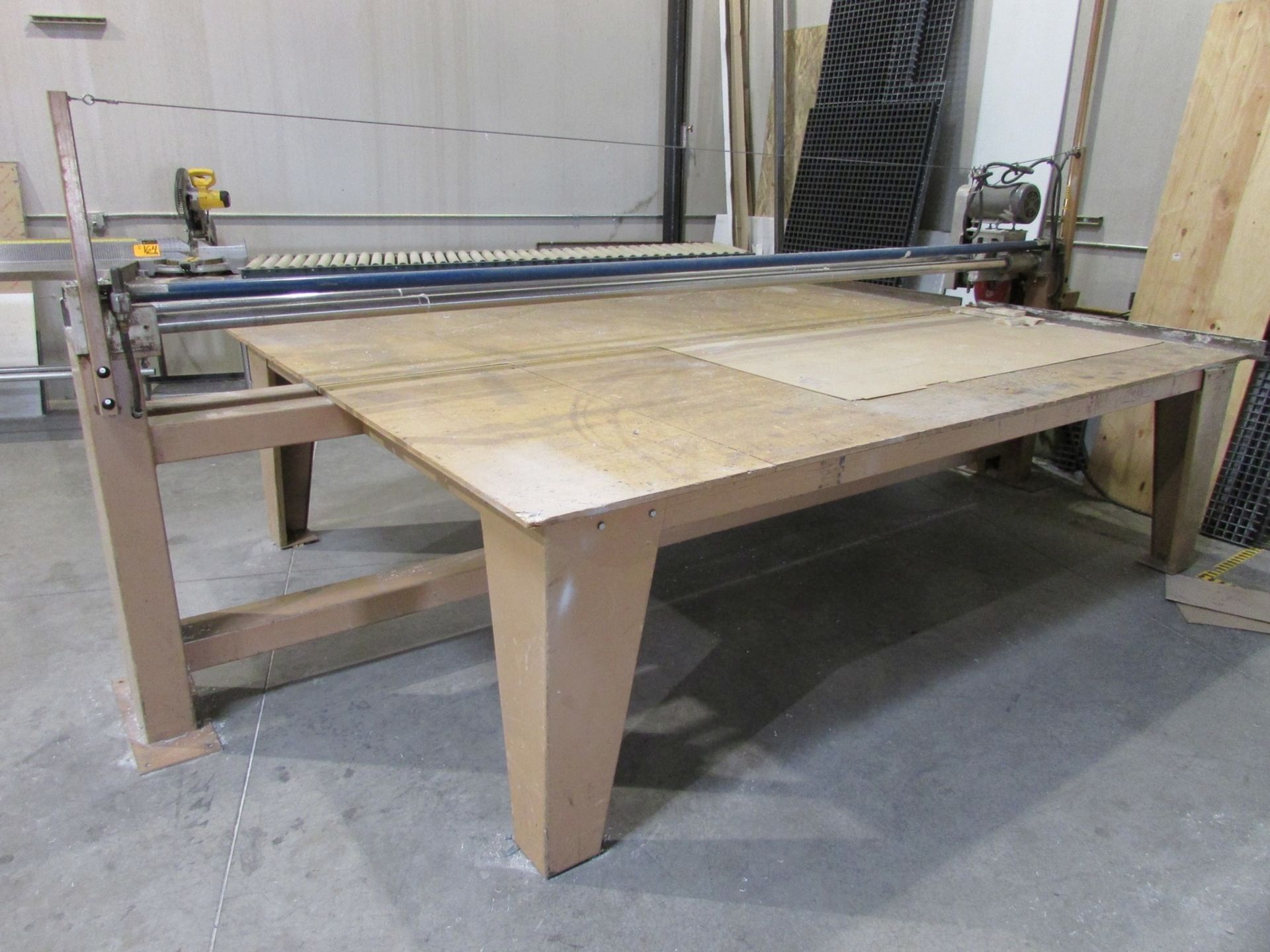 Peterson 12' Panel Saw, 12" Saw Blade, 10' x 8' Table, Tol-O-Matic Power Feed, 3 HP, Located at 1335 - Image 2 of 10