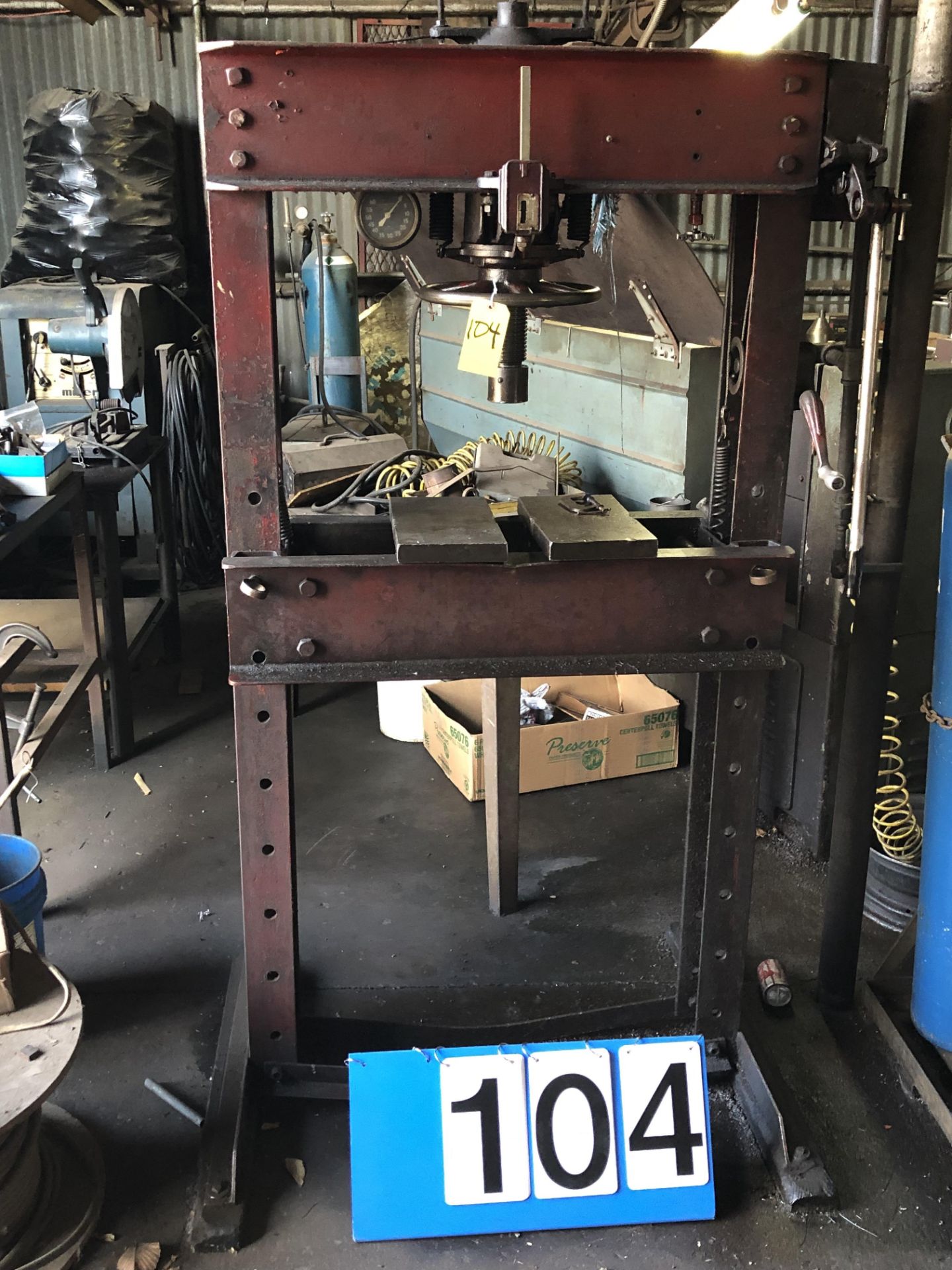 Acco Mdl P-1130 Hydraulic Press, S/N: 7572