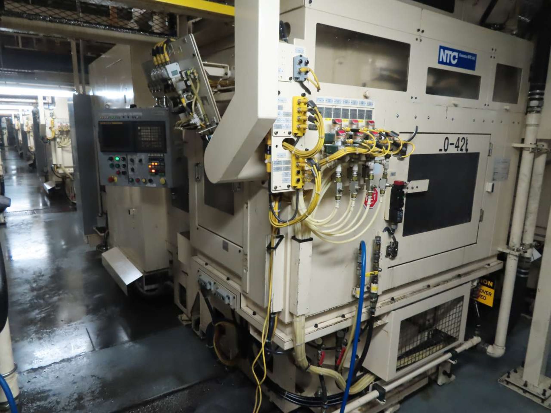 2010 NTC 400H-555 CNC Horizontal Machining Center - Image 9 of 10