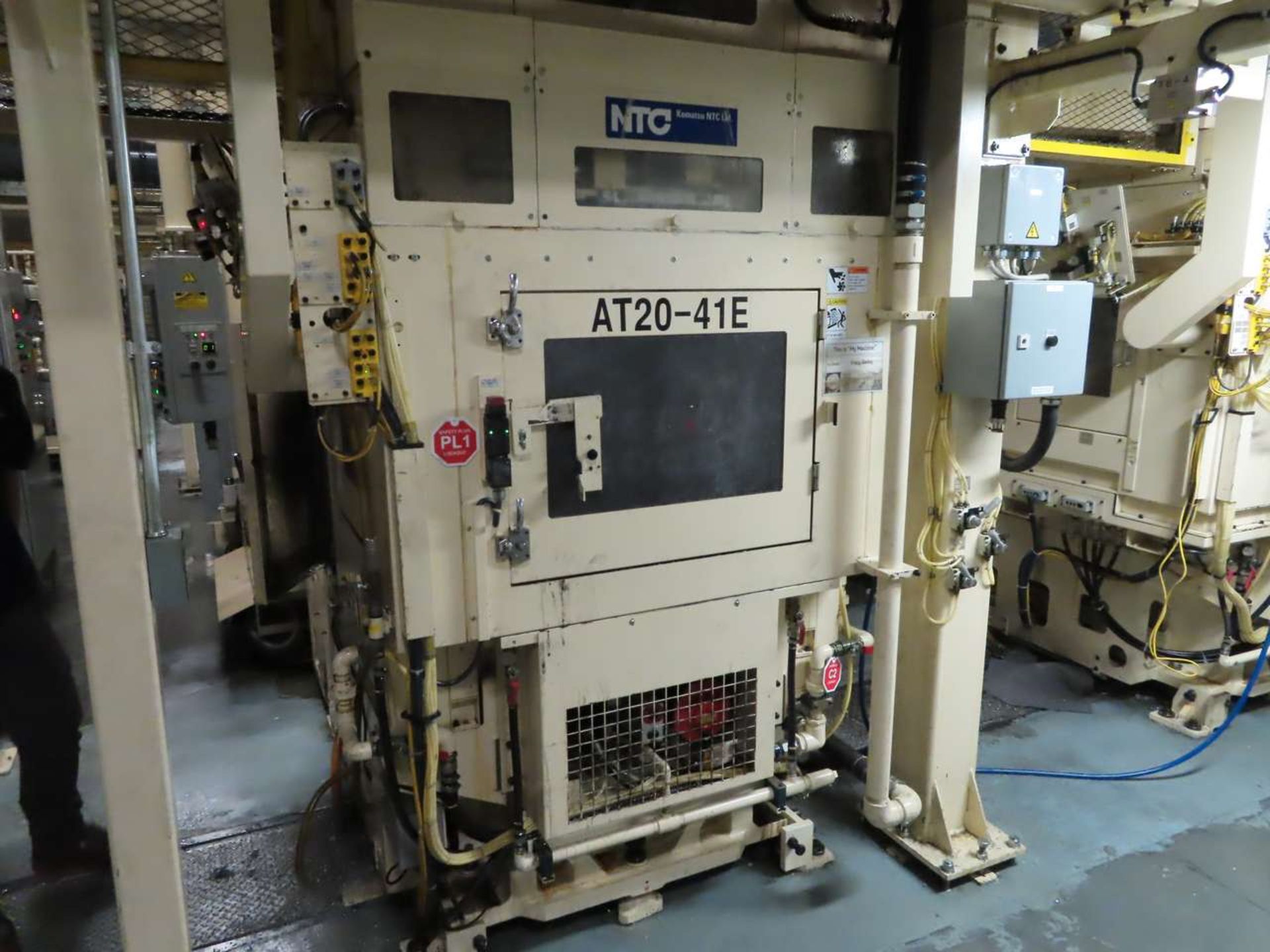 2010 NTC 400H-555 CNC Horizontal Machining Center