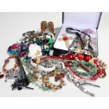 Quantity of costume jewellery