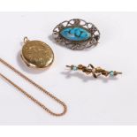 9 carat gold chain, 3.7 grams, together with a locket, a brooch and a silver brooch, (4)