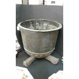 Large copper pot with wooden stand, 33 cm in height