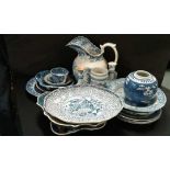 Mixed blue and white china to include Willow pattern plates, a pair of Copeland Spodes Italian
