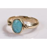 14 carat gold agate set ring, the oval two colour agate within the gold shank, ring size S