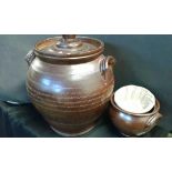 Large salt glazed pot together with a smaller pot and jelly mould (3)