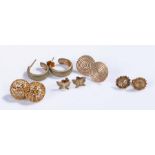 9 carat gold earrings, five pairs in total, various designs, 9.5 grams