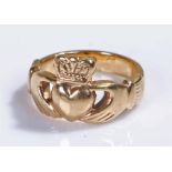 9 carat gold Claddagh ring, of typical form, ring size G, 3.8 grams