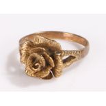 9 carat gold ring, in the form of a rose, 3.4 grams