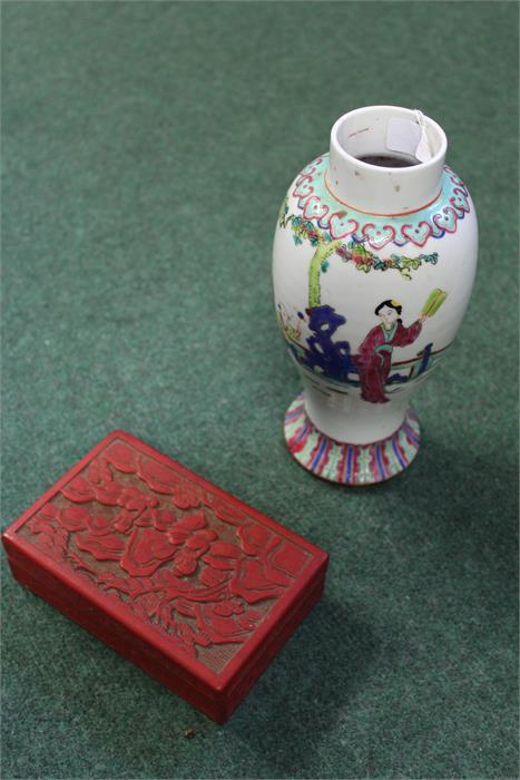 Chinese box & vase, (2)