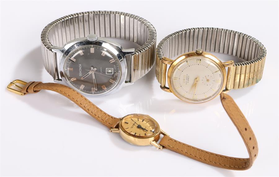 Three wristwatches, to include a Gentleman's Sekonda, a Gentleman's Oris and a ladies Sekonda, (3)