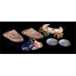 Oriental objects, to include two purses, a pillow, a pair of shoes and two Japanese gilt and