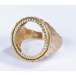 9 carat gold ring, with a coin slot, 8.4 grams