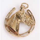 9 carat gold pendant, of a horse and shoe, 3.2 grams