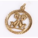 9 carat gold pendant, of two figure, 1.8 grams,