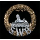 Victorian/Edwardian O\R's cap badge to the South Wales Borderers, two loops to the reverse, K&K 624