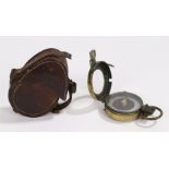 First World War compass, 1917 B-L Verner's pattern pocket compass no 71881 in a 1916 leather case