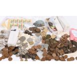 Collection of coins, to include Crowns, Shillings, Six Pence, Pennies, Half Pennies, Farthings,