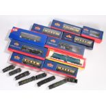 Bachmann Branch Line Model Railways engines and carriages, 1/76 OO gauge, to include 39-079C BR