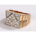 9 carat gold cubic zirconia set ring, with an angled design head, 8.8 grams
