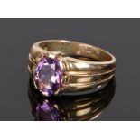 9 carat gold amethyst ring, with an amethyst set to the head, ring size O