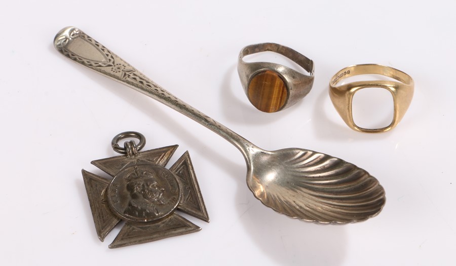 9 carat gold ring, AF, 2.7 grams, together with a spoon, ring and medal all AF, (4)