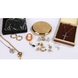 Jewellery, to include a cameo brooch, a silver cross and chain, a compact, earrings, silver