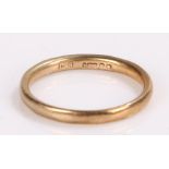 9 carat gold wedding band, 1.7 grams