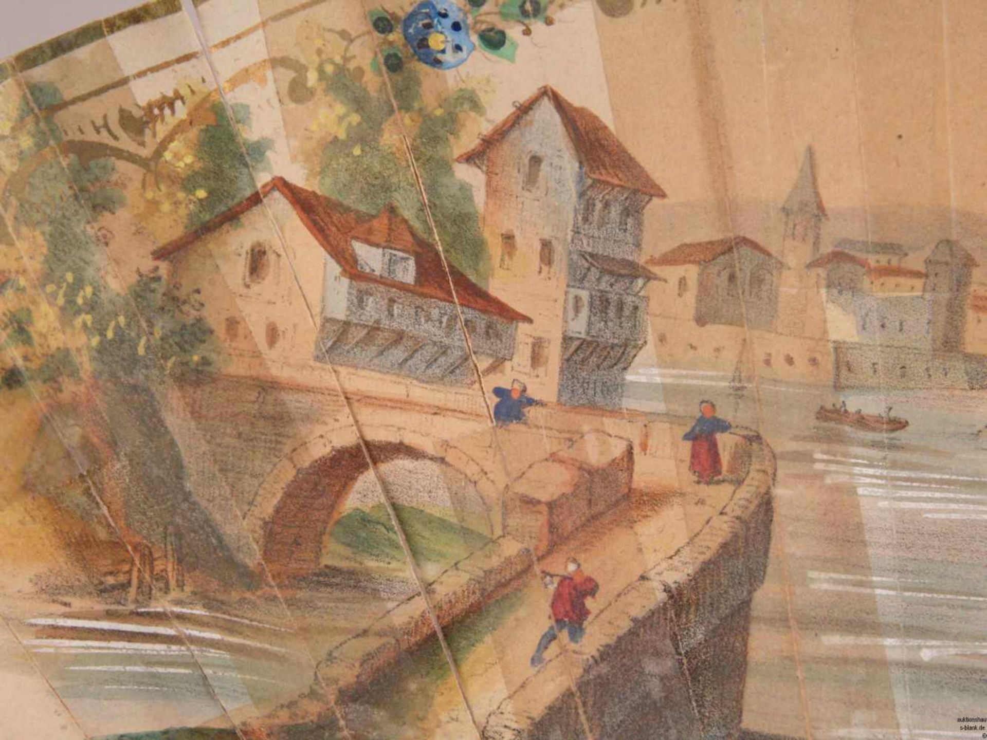 Faltfächer - wohl Frankreich, 19.Jh., Stege aus fein geschnitztem Elfenbein, Perlmuttintarsien, - Bild 6 aus 12