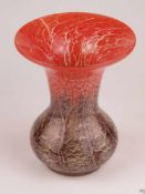 Vase - WMF Ikora, gebauchter Korpus mit langem, konischem Hals und weiter Trichtermündung, farbloses