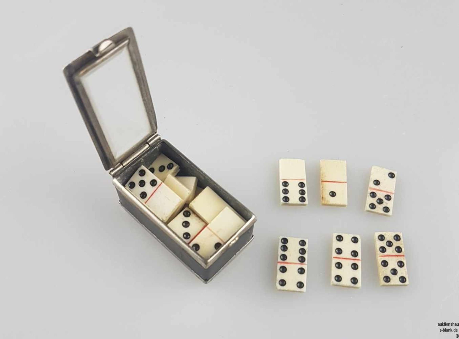 Domino Reisespielset - Elfenbein, 28 kleine Steine (vollständig), jeder ca. 8x17mm, Alters- u. - Bild 2 aus 3