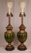Zwei Tischlampen - Italien, oktogonale Holzbasis, Balusterkorpus, Messing mit Keramik-Überfang, 1
