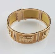 Gliederarmband - Südamerika, Gelbgold ca.21,6 Kt., sechs gewölbte Kettenglieder mit Ornament-