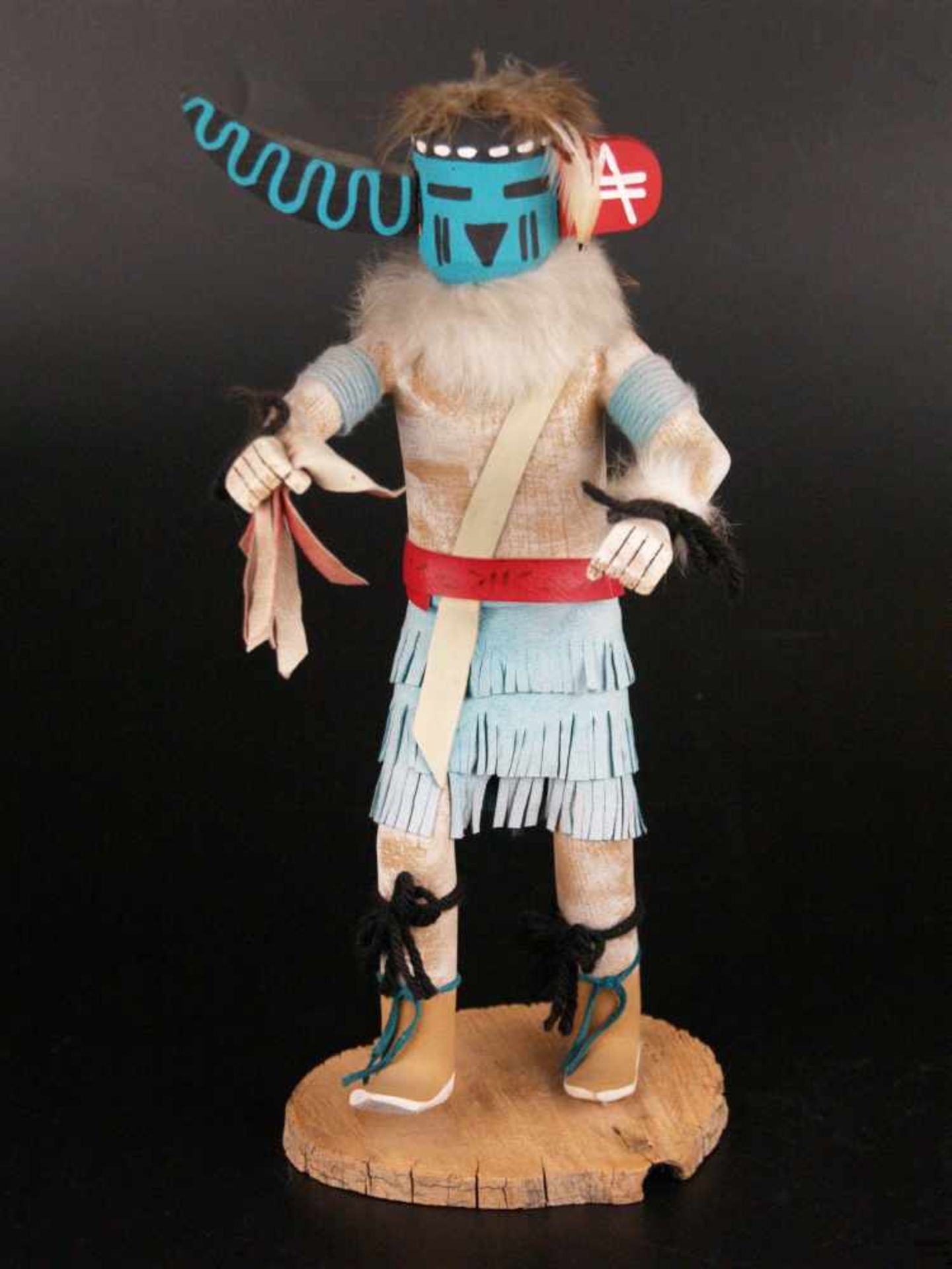 Hopi Kachina-Holzfigur - "Longhorn Kachina", indianische Volkskunst, USA, auf flacher