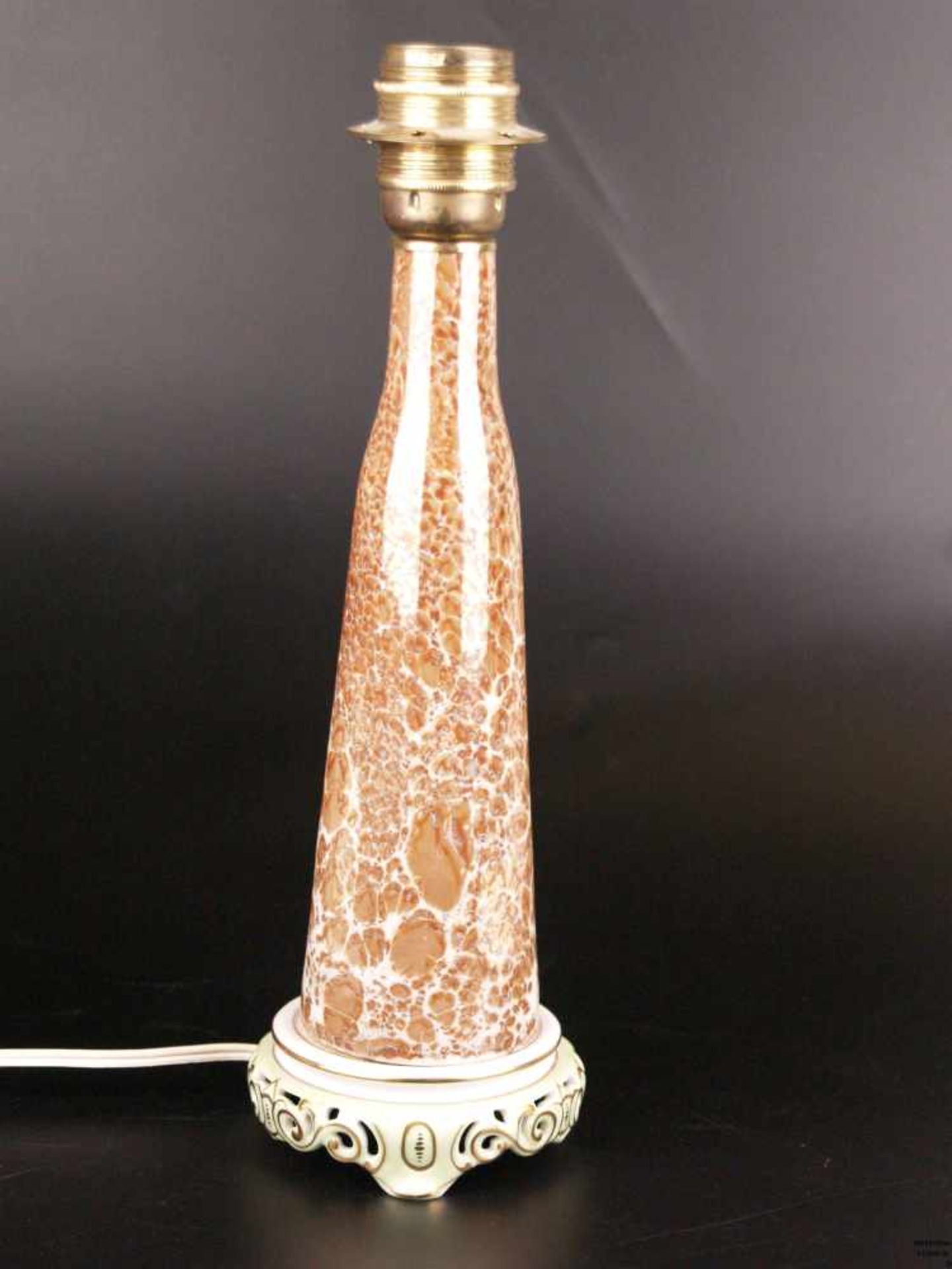 Lampe- Porzellan/Keramik/Metall, Lampensockel gemarkt Herend, Ungarn, konischer sich nach oben - Bild 3 aus 5